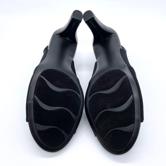 Naturalizer Women’s Vanity Black Fabric Heels - Picture 8 of 9